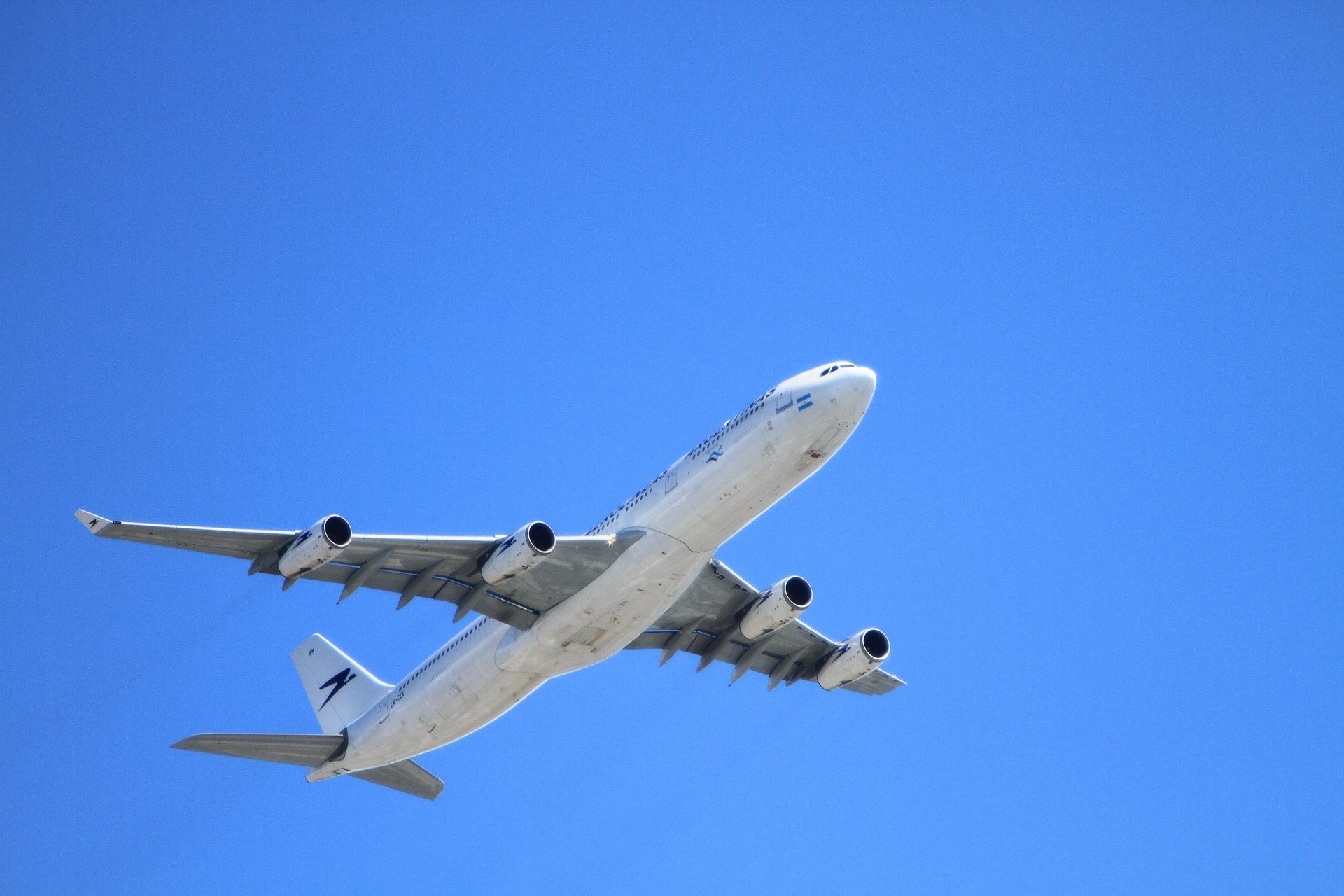 plane-50893_1920