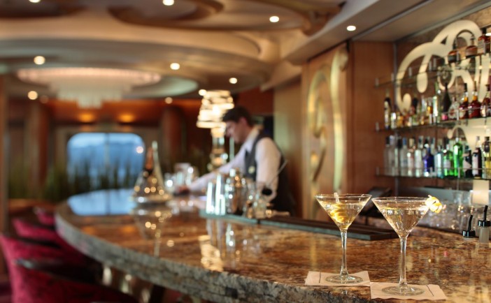 Bar & Lounges Bar & Lounges